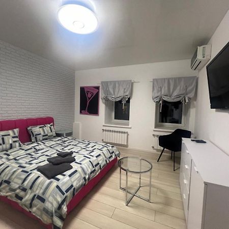 2-Room Luxury Apartment In The Center キエフ エクステリア 写真