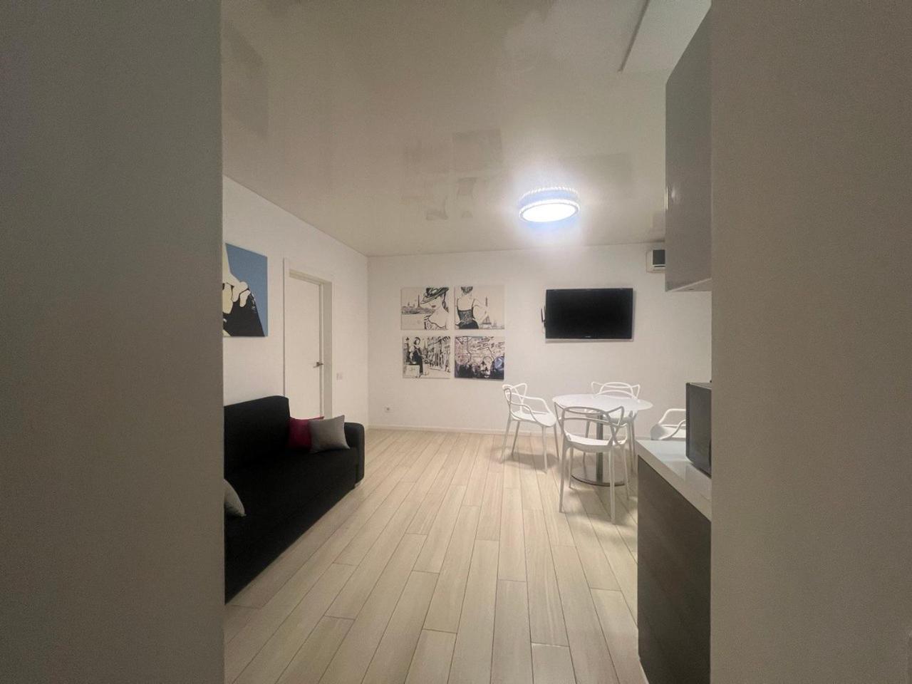 2-Room Luxury Apartment In The Center キエフ エクステリア 写真