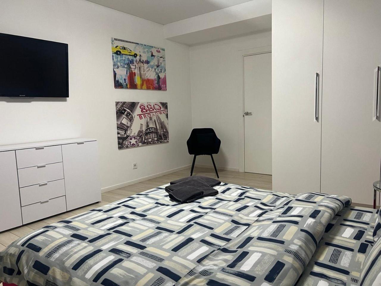 2-Room Luxury Apartment In The Center キエフ エクステリア 写真