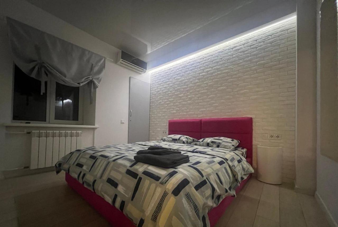 2-Room Luxury Apartment In The Center キエフ エクステリア 写真