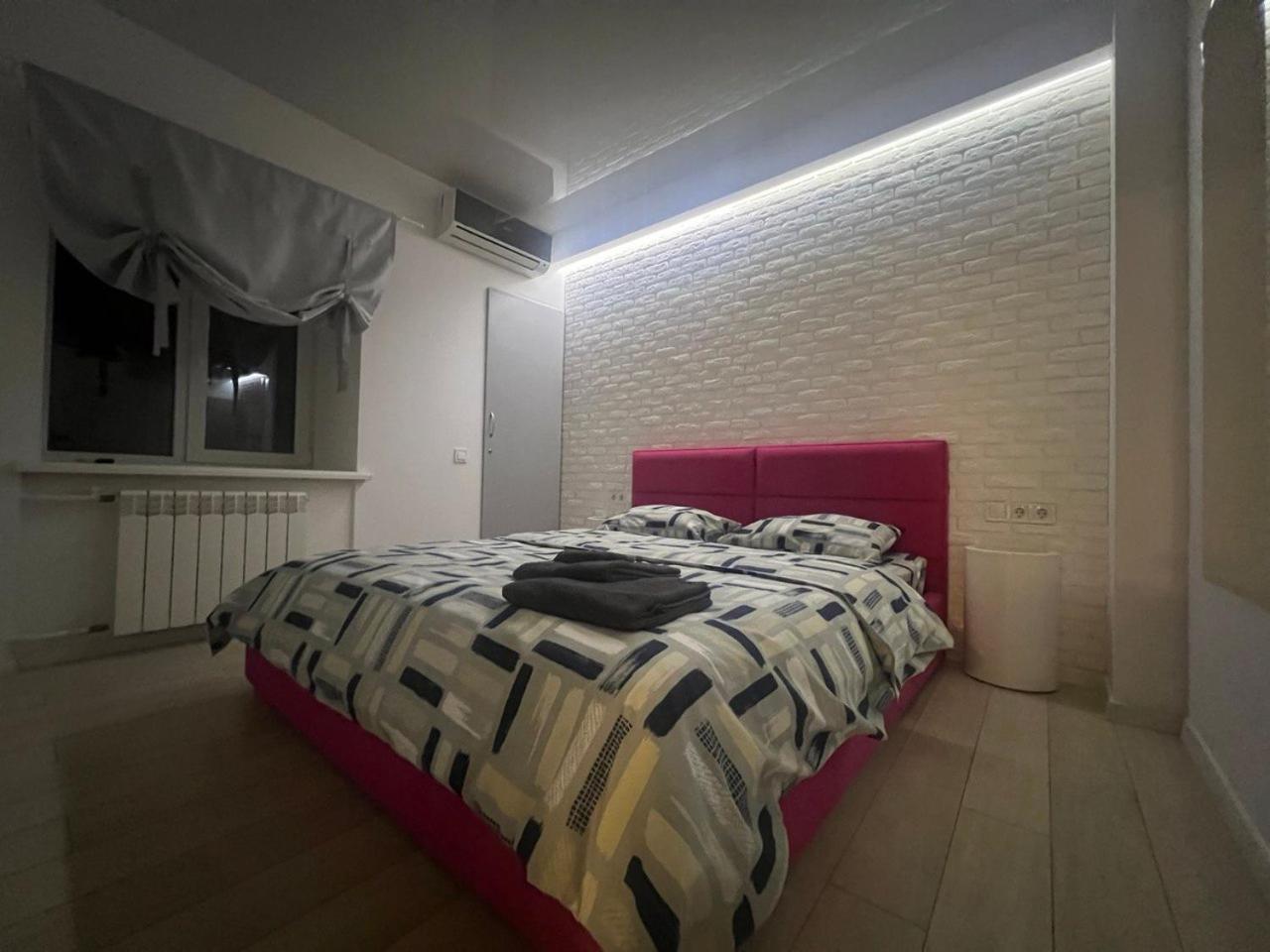 2-Room Luxury Apartment In The Center キエフ エクステリア 写真
