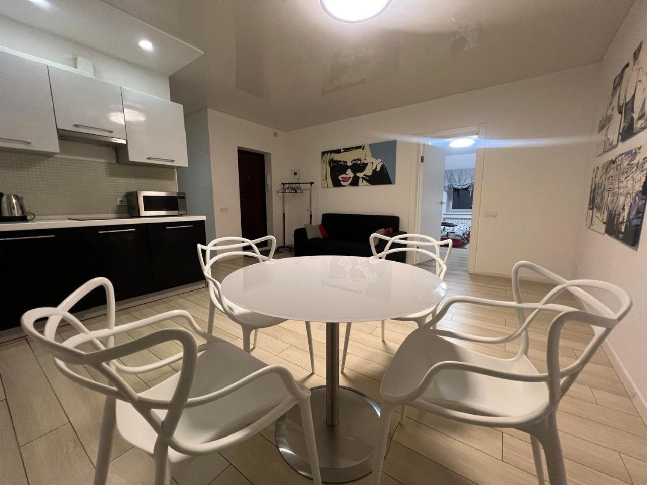 2-Room Luxury Apartment In The Center キエフ エクステリア 写真